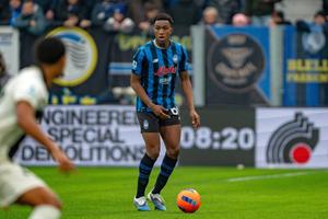 Chelsea, activă în mercato: negociază pentru un fotbalist din Serie A, iar altul semnează în Premier League