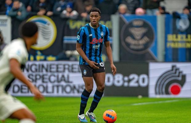 Chelsea, activă în mercato: negociază pentru un fotbalist din Serie A, iar altul semnează în Premier League