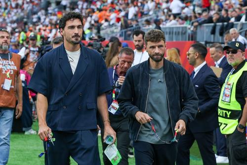 Mats Hummels și Thomas Muller, noii patroni ai lui Ianis Stoica la Estrela Amadora / Foto: Imago