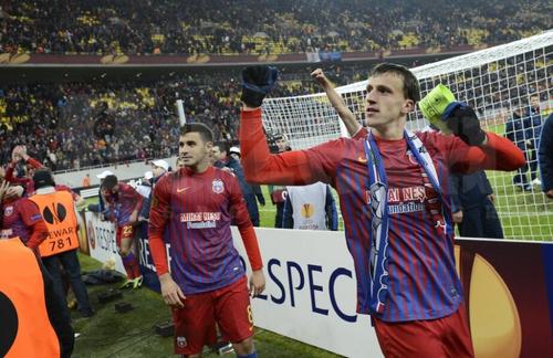 Lucian Filip (stânga) împlinește astăzi 30 de ani