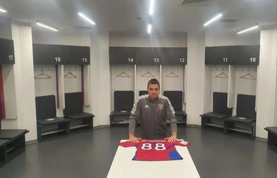 Fostul coleg al lui Adi Popa la FCSB îl atacă subtil pe mijlocaș, după ce acesta a semnat cu CSA Steaua: „Ultima oară, el a avut mai mare nevoie de club, nu invers!”