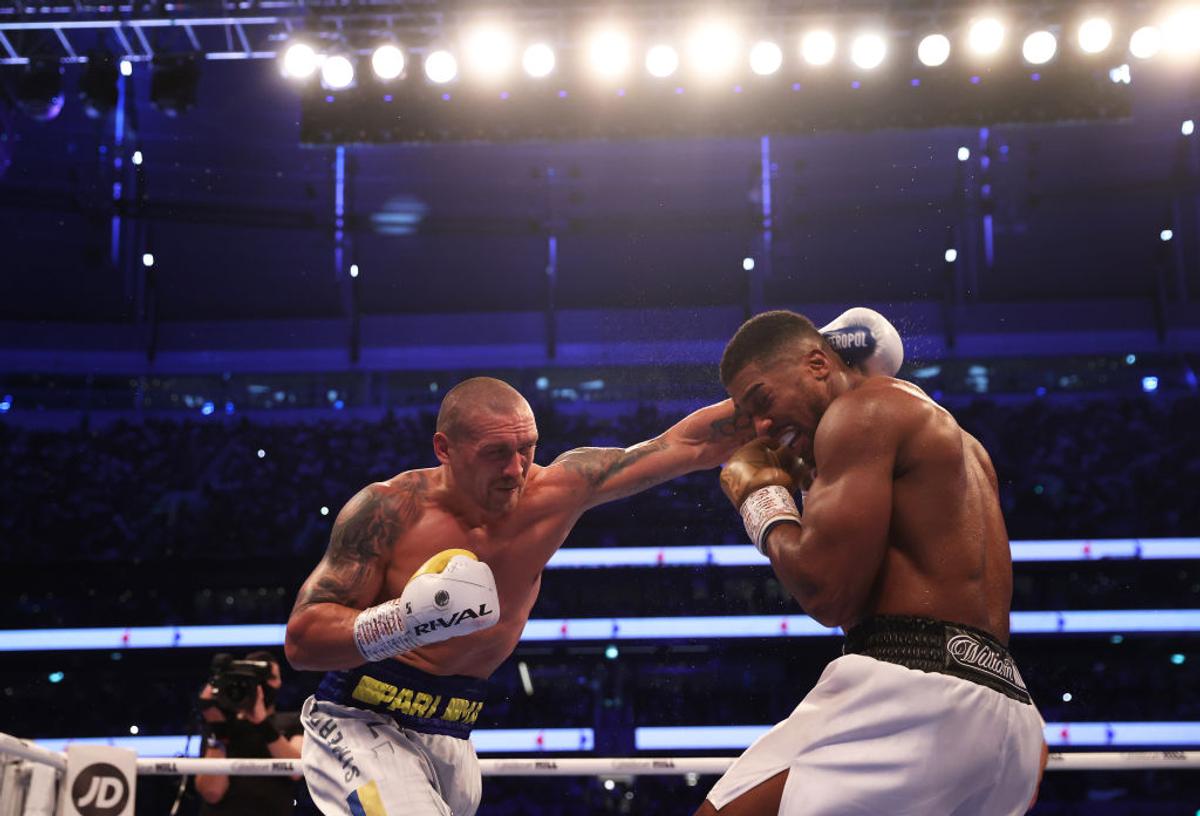 Luptă incredibilă pe stadionul lui Tottenham: Oleksandr Usyk e noul campion la categoria grea! L-a învins la puncte pe Anthony Joshua: „Șocant!”