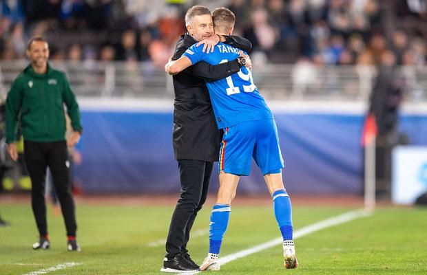 Edi schimbă jumătate de echipă pentru meciul cu Bosnia! » Cum va arăta primul „11”