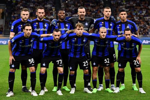 Milan Skriniar (primul de sus, stânga) este pe radarul lui Real Madrid.
FOTO: Imago Images