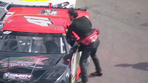 Bătaie NASCAR 
foto: captură Youtube
