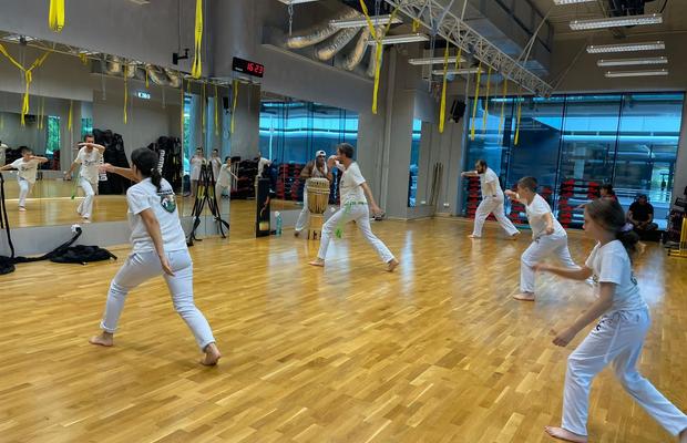 Când artele marțiale, dansul și muzica ajung patrimoniu UNESCO, se numește CAPOEIRA