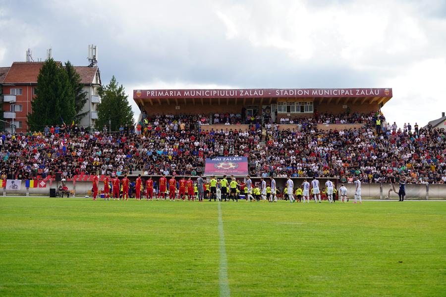 Zalău a bătut cu 3-0 Poli Iași în play-off-ul competiției CSM Zalău - Oțelul Galați 1-4 » Victorie la pas pentru Dorinel. Gazdele se consolează cu cel mai frumos gol al meciului