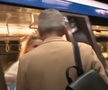 Valeriu Iftime merge cu metroul prin București