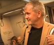 Valeriu Iftime merge cu metroul prin București
