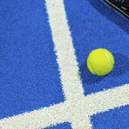 Padel, un sport din ce în ce mai popular / FOTO: Imago Images