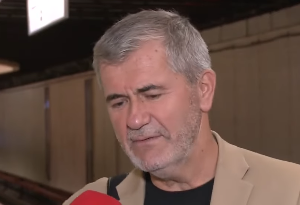 Chiar n-a glumit! » Patronul din Superliga, filmat la metrou: „Prima dată am spus: «Bă, dar sărac e ăsta, merge cu metroul!». Am înțeles mult mai târziu”