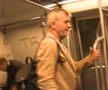 Valeriu Iftime merge cu metroul prin București
