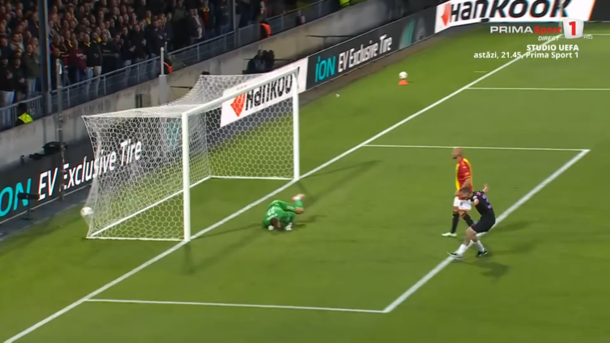 Golul marcat de David Miculescu în Go Ahead Eagles - FCSB