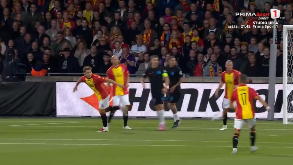 Golul marcat de David Miculescu în Go Ahead Eagles - FCSB