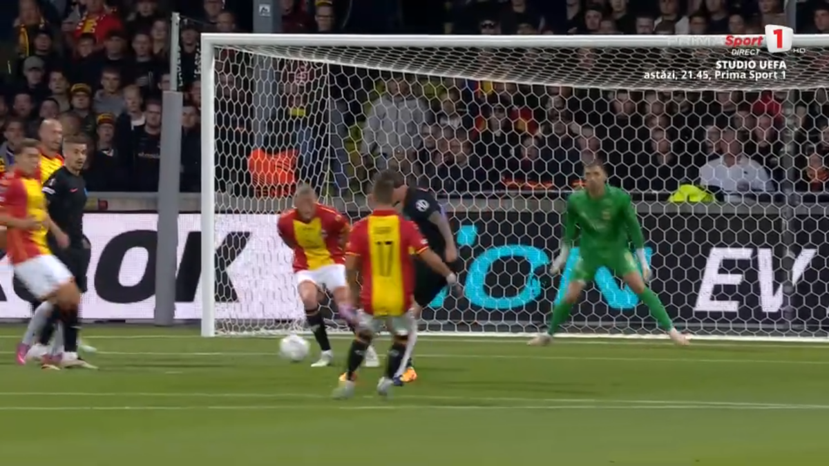 Golul marcat de David Miculescu în Go Ahead Eagles - FCSB
