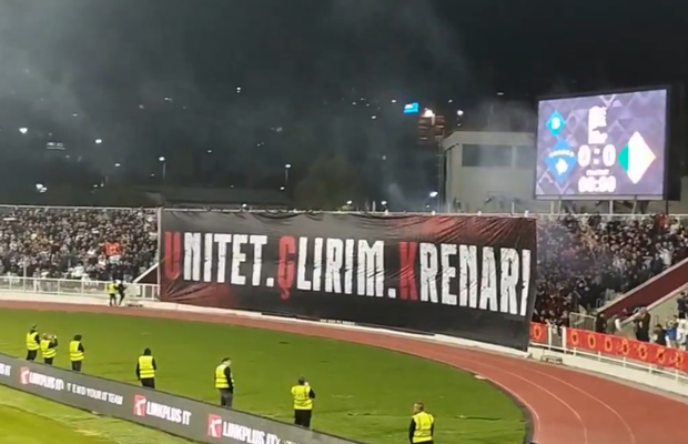 Scandal în Kosovo la meciul din Liga Națiunilor » Căpitanul naționalei și suporterii, mesaje de susținere pentru criminalii de război