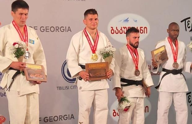 Alex Bologa, campion mondial pentru a treia oară la parajudo