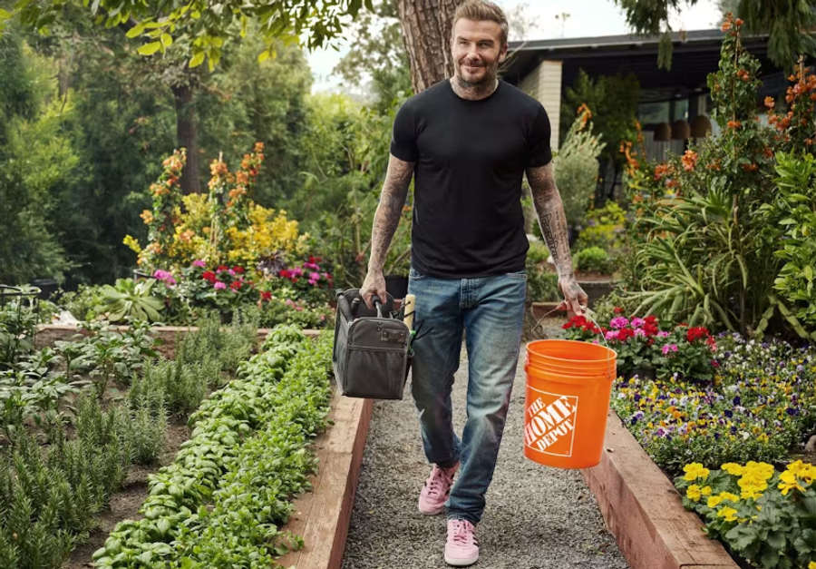 David Beckham reprezintă și imaginea Home Depot David Beckham a dat lovitura la Mondial » Ce sumă va încasa patronul lui Inter Miami din dividende în 2025!