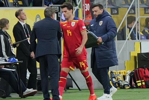 Ianis Hagi, șters cu Suedia, a fost înlocuit de tatăl lui în minutul 67, foto: Andrei Furnigă (GSP.ro / din Suedia)