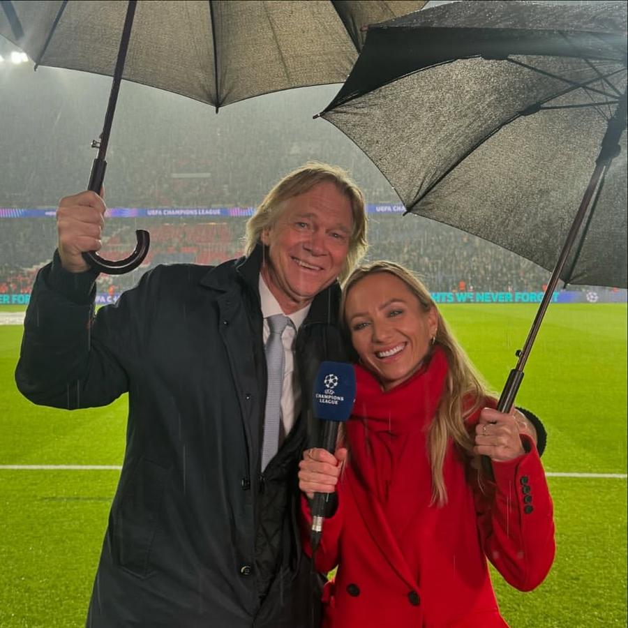 Frida Nordstrand și fostul internațional suedez Glenn Stromberg, analist în media nordică în prezent. Foto: instagram/frida_nordstrand Jurnalista care a realizat interviuri virale cu Mourinho și Zlatan face acum reverență în fața României: „Ce pasiune aveți pentru națională!”