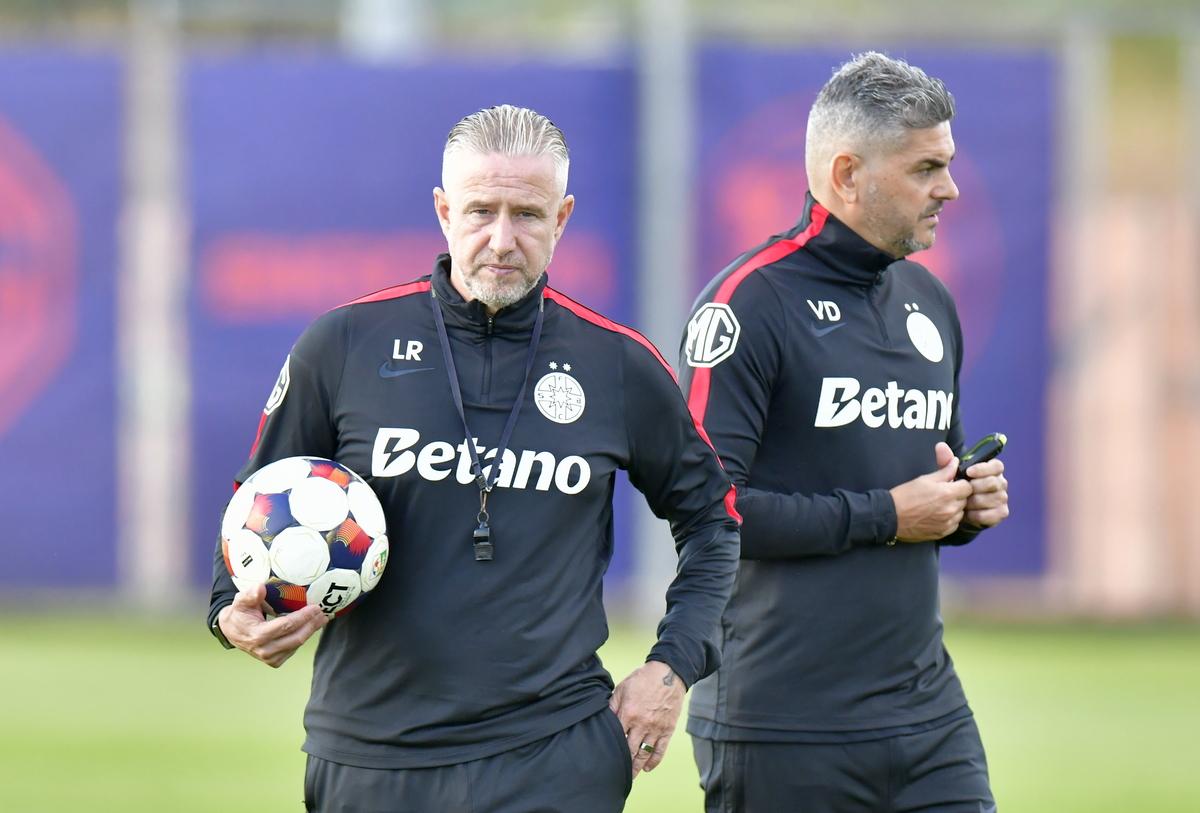 Laurențiu Reghecampf, primul antrenament FCSB
