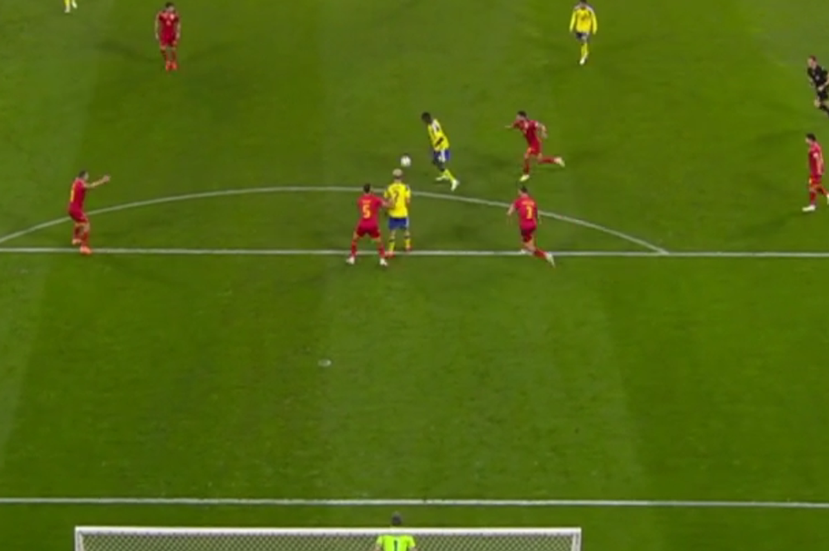 Ionuț Radu, salvat de VAR! Cum a fost anulat al treilea gol al Suediei în partida cu România