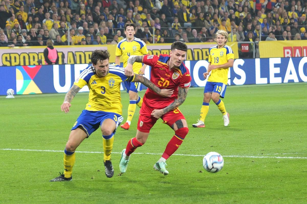 Dennis Man l-a umilit pe Lindelof, apoi a făcut un gest total neașteptat în fața suporterilor români