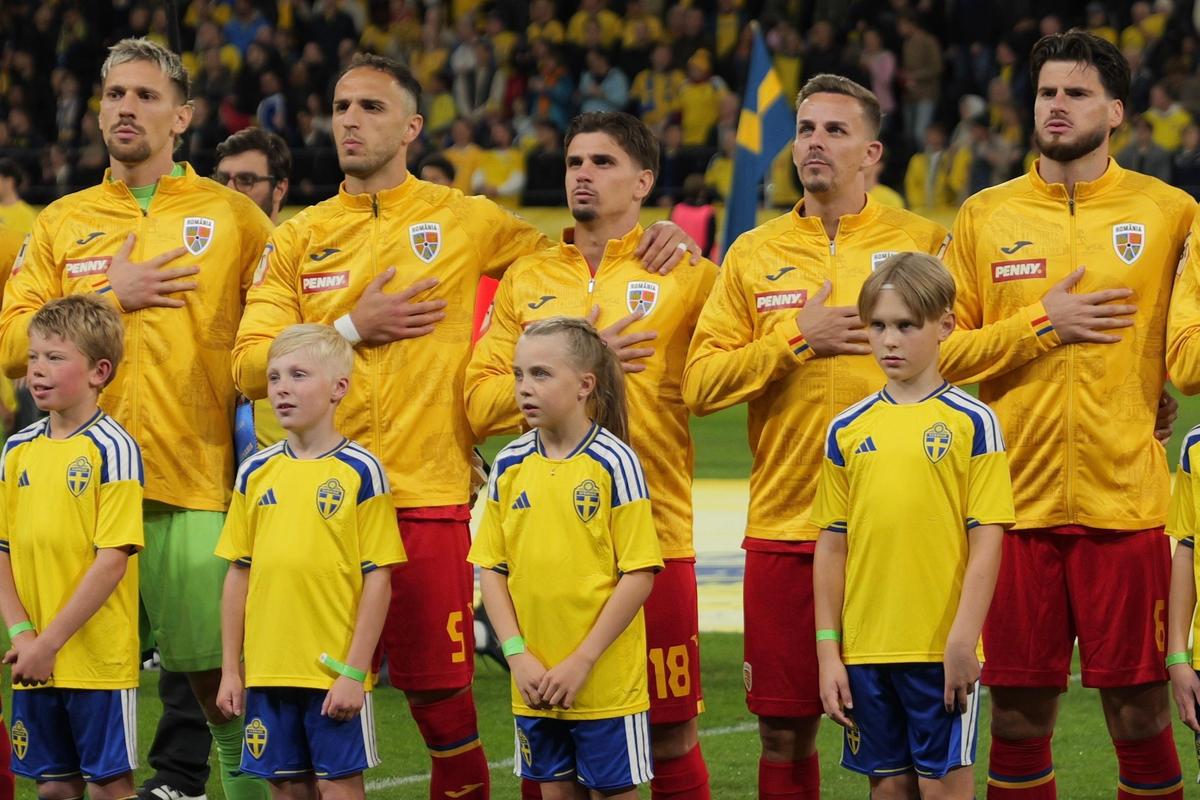 Dennis Man, cu capul în pământ după ce a înscris la Stockholm: „Ar trebui să ne dea de gândit. E o perioadă mai nasoală pentru mine”