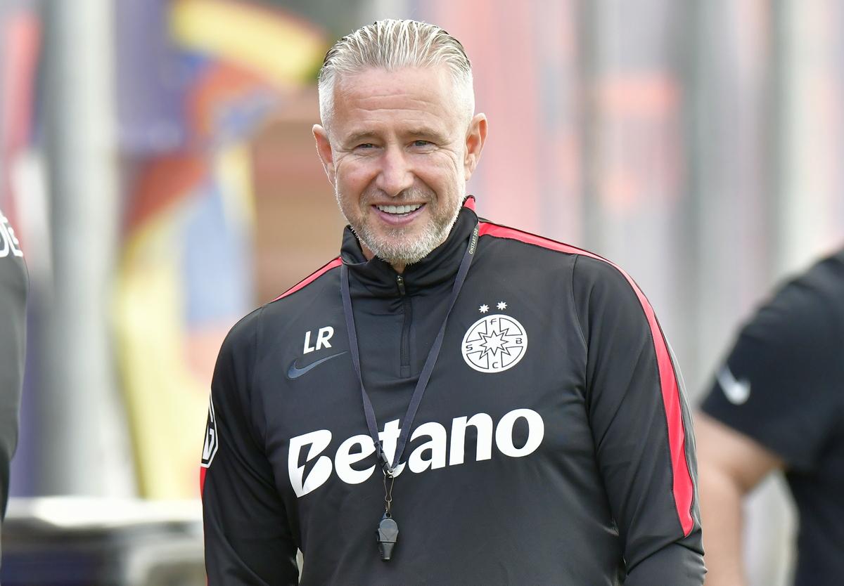 Laurențiu Reghecampf, primul antrenament FCSB