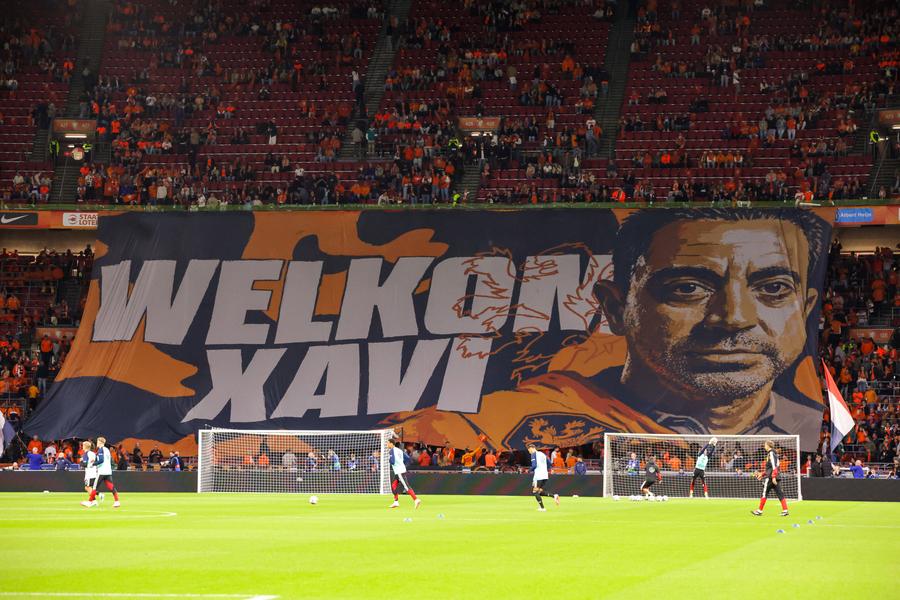 Xavi a debutat pe banca Olandei // foto: Imago Images Xavi Hernandez a debutat pe banca Olandei: „Sincer, chiar asta cred”