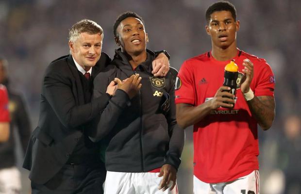 PARTIZAN - MANCHESTER UNITED 0-1 // Jucătorii lui Manchester United au fost criticaţi dur de Paul Scholes chiar şi la victorie: „Parcă n-au jucat niciodată împreună”