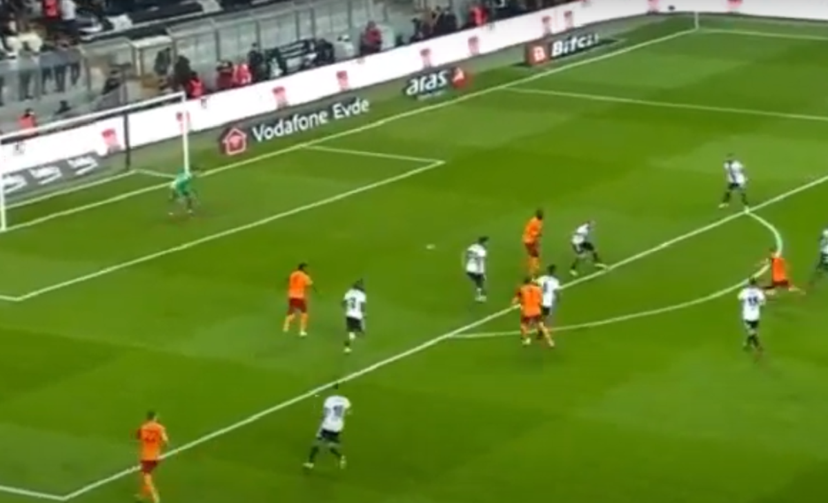 Cicâldău, gol superb în primul lui derby Beșiktaș - Galatasaray