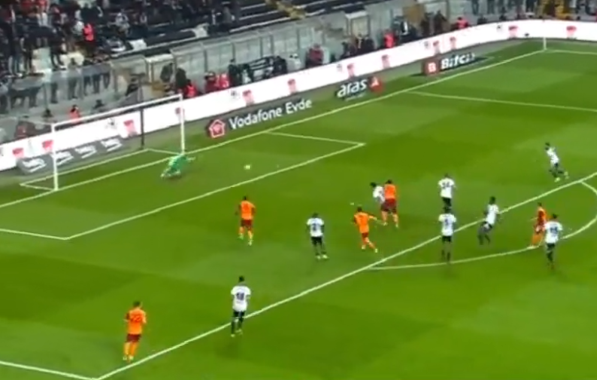 Cicâldău, gol superb în primul lui derby Beșiktaș - Galatasaray!