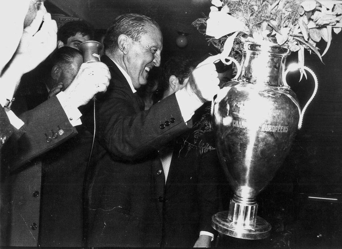 50 de ani de când Argeșul dobora colosul Real Madrid în Trivale » Interviul de colecție cu Santiago Bernabéu: „Îmi place teribil Dobrin, mă incită să-l văd jucând!”
