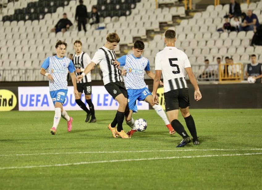 Universitatea Craiova U19 a fost învinsă în deplasarea de la Belgrad, cu Partizan U19, scor 0-4, și a fost eliminată din preliminariile UEFA Youth League.