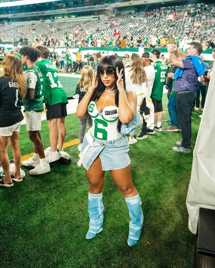 Chariah Gordon Fotografia care a „demolat” internetul » Cine e femeia care a dat-o de gol pe Taylor Swift