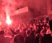 Sute de fani ai lui Dinamo au făcut spectacol în fața hotelului