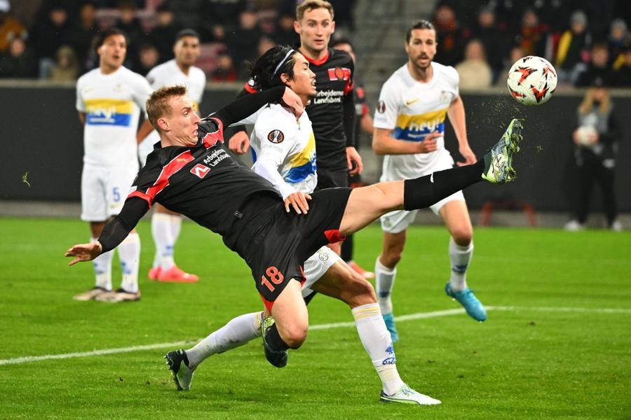 Atacantul polonez Adam Buksa va fi unul dintre marile pericole pentru FCSB la meciul de pe 7 noiembrie / Foto: Imago Lovitură primită de Gigi Becali! Cât a costat-o pe FCSB înfrângerea din Scoția » Ce sumă are deja în cont campioana României după trei etape ale grupei!