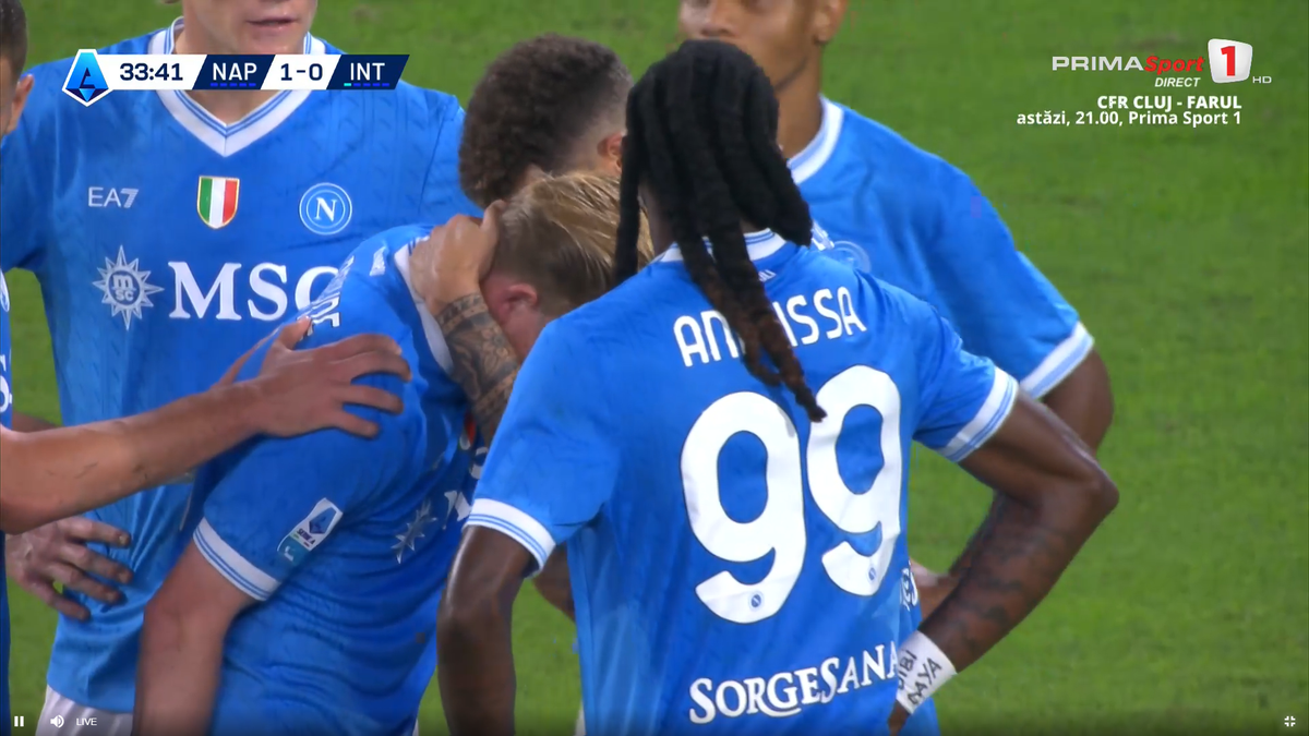 A marcat împotriva lui Cristi Chivu și a rămas împietrit » Imagini nemaivăzute cu superstarul mondial, în Napoli - Inter