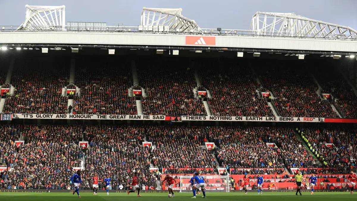 Cum ar urma să arate noul stadion de 100.000 de locuri al lui Manchester United