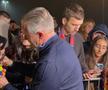 Laurențiu Reghecampf, autografe și poze cu fanii după derby-ul cu Rapid