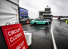 Cursa de MotoGP din cadrul Marelui Premiu al Australiei, anulată din cauza vremii nefavorabile » Marc Marquez pierde șansa de a se distanța
