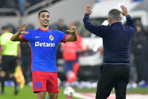 Aymen Boutoutaou și Laurențiu Reghecampf, în FCSB - Rapid, foto: Cristi Preda (GSP.ro)