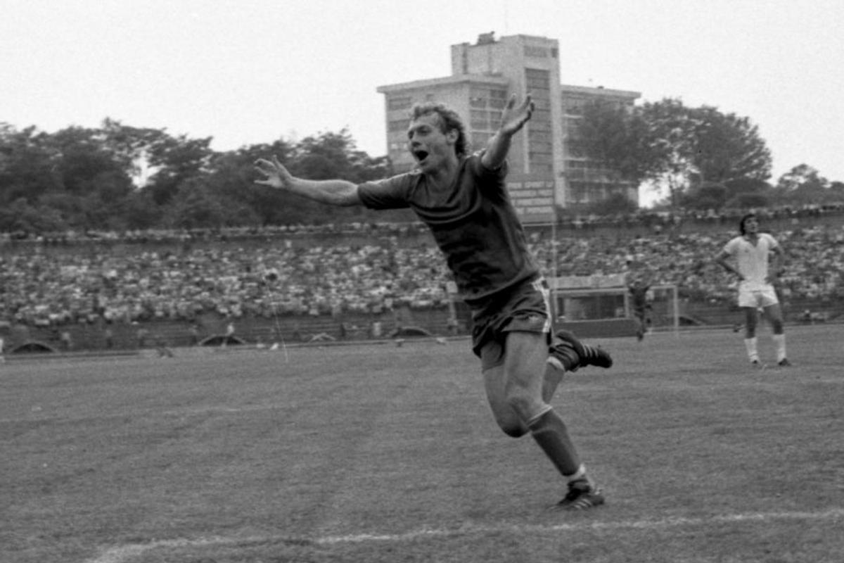 RETRO GSP // VIDEO + FOTO » Prima minune pentru „Minunea Blondă”