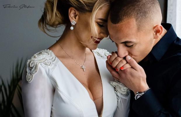 VIDEO+FOTO Alexandru Mitriță s-a căsătorit cu Alesia » Imagini de senzație de la petrecerea la care au participat și Victor Pițurcă și jucătorii Craiovei