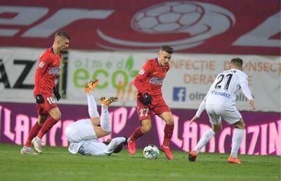 MM l-a ghicit pe „noul Sabău” » Cum a ajuns Darius Olaru să fie jucător de bază la FCSB