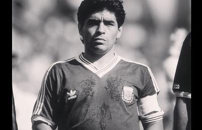 Tragedie imensă în lumea fotbalului: Diego Maradona a murit!