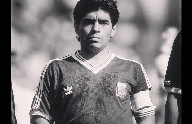 Tragedie imensă în lumea fotbalului: Diego Maradona a murit!