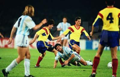 Momentul în care Diego l-a cucerit pe Ioanițoaia: „Atunci i-am împărțit pe fotbaliști în două categorii: Maradona și toți ceilalți” + poveste de colecție de la România - Argentina