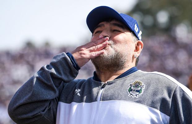 A MURIT MARADONA. Editorial Andrei Niculescu: „Omenirea și-a pierdut «decarul»”